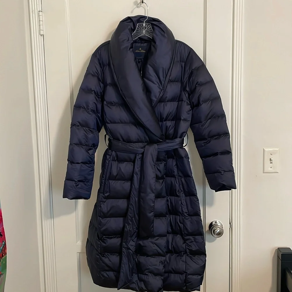 Brooks Brothers Down Water-Resistant Belted Puffer Coat in Navy NWT Sold Out - Picture 2 of 8